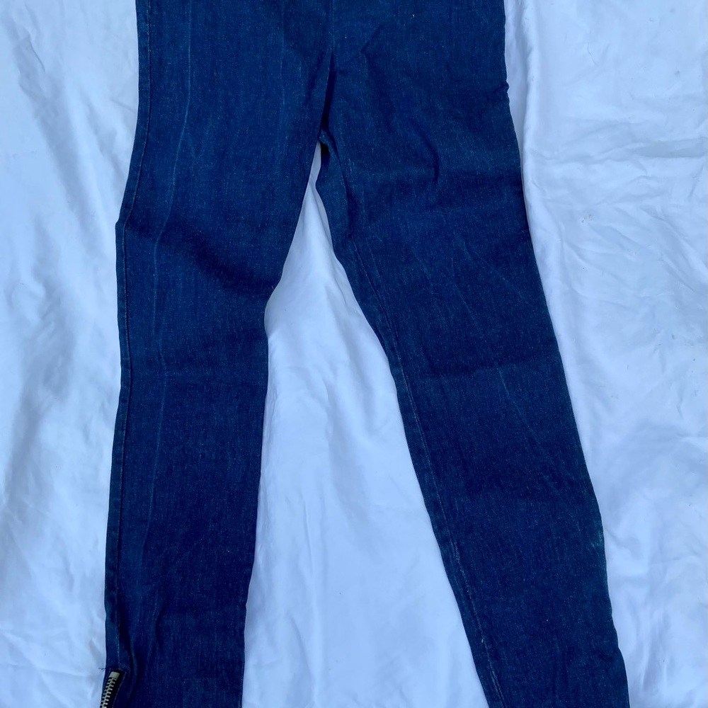 Juicy Couture Denim Zip Leg Jeggings Size L.